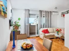 Beach apartment 2 minutes on foot Marija, cozy sea view balcony garage