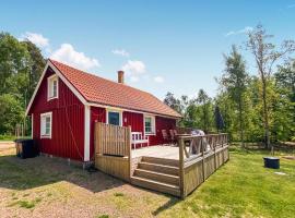 Nice Home In Kåphult With Kitchen，位于Knäred的酒店