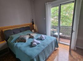 Piraeus open view Appartment，位于比雷埃夫斯的酒店