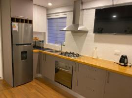 Lindo Apartamento, full equipado -Factura empresas-，位于基约塔的酒店