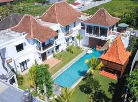 Aashraya by Ubu Luxury - Luxury Villas 3 BR Merapi View