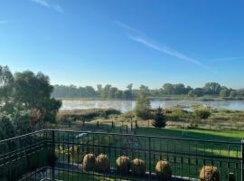 Dom nad rzeką，位于Cigacice的酒店