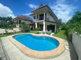 Thai style 3 bedroom pool house.