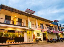 Halo Hotel，位于仙本那的酒店