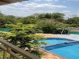 Manav farm house karjat，位于卡尔贾特的酒店