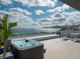 Luxury Penthouse Panoramic Ocean Views 2bedroom Apartment with Jacuzzi