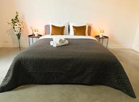 Luxury Suites South by Rikas Hotels，位于安特卫普的酒店