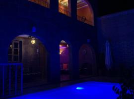 DAR EL HACHIMI EL IDRISSI，位于乌鲁卡的酒店