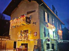 Hôtel Restaurant "La Petite Auberge"，位于圣莫里斯堡的酒店