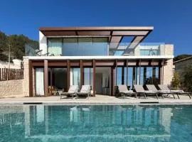 Villa avec piscine, vue mer