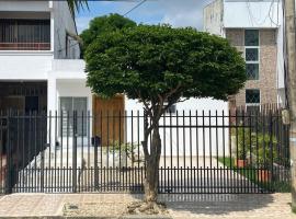 Hermosa casa en Costa de Oro，位于蒙特里亚的酒店