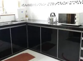 Cozy Homestay in Central Pokok Sena