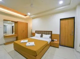 Hotel TrushaDham Near to Mahalaxmi Temple Kolhapur