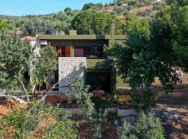 Villa Khaki，位于Fíkhtion的酒店