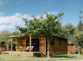 Huttopia Calvados - Normandie，位于Moyaux的酒店