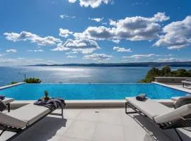 Luxury villa Euphorica Omis with pool, jacuzzi, sauna, gym