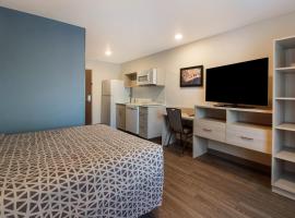 WoodSpring Suites Concord-Charlotte Speedway，位于康科德的酒店