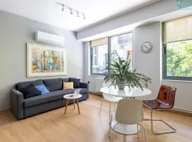 Bright 2BDR Apartment Downtown Exarcheia!