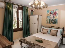 Katerina 2 Bedroom Luxury House，位于扎金索斯镇的酒店