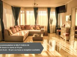 Caprice Deluxe Accomodation，位于德罗贝塔-塞维林堡的酒店