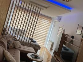 Apartman Una，位于克拉列沃的酒店