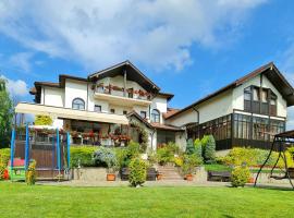 多米斯卡酒店，位于阿尔杰什河畔库尔泰亚的酒店