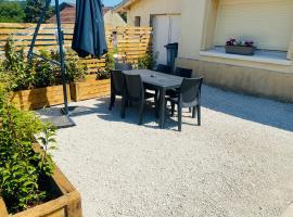 Le Biclou- 3 chambres，位于Bazincourt-sur-Saulx的酒店