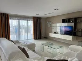 Luxury 3-Bedroom Apartment in St Julians