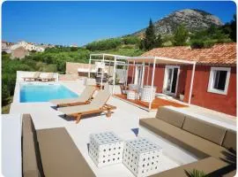 Modern Mediterranean Oasis - Villa Bolka