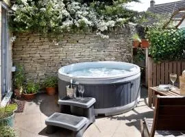 Castle Hideaway in the Cotswolds