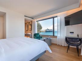 Amario Suites Hotel，位于艾伊翁阿丽奇海滩附近的酒店