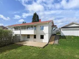 Guestly Homes - 4BR Villa with 2 Showers