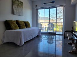 Departamento céntrico villa ramallo，位于拉马约的公寓