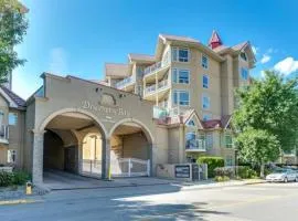 Downtown Kelowna 2 Bdrm 2 Bath Waterfront Condo