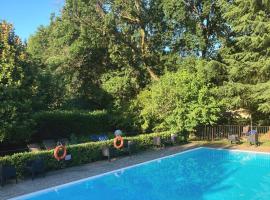 蓝卡达梅森韦尔特酒店，位于Cantalupa的酒店