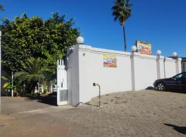 Creg Guest House Rustenburg，位于勒斯滕堡的酒店