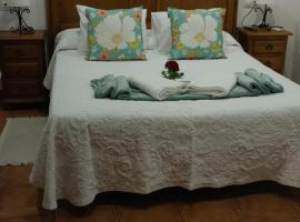 Hotel vadillo，位于La Velilla的酒店