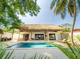 Tropical brand new 4 BR gem in Potrero near beach - Casa Marzo