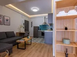 STUDIO 48, COZY APARTMENT IN KALAMATA CITY CENTER