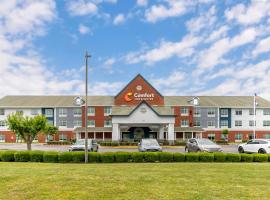 Comfort Inn & Suites Hampton near Coliseum，位于汉普顿的酒店