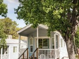 Mountain Gate RV Park and Cottages