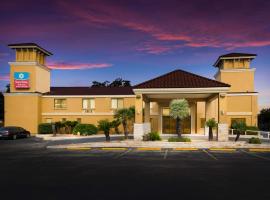 SureStay Plus Hotel by Best Western San Antonio North，位于圣安东尼奥的酒店