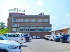 HOTEL CEASAR PALACE，位于戈德亚姆戈德亚姆火车站附近的酒店