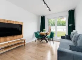 Apartments with Garden Dmowskiego 81 by Noclegi Renters