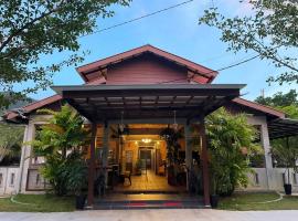 Pangkor Nature View House，位于邦咯的带停车场的酒店