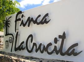 Villas Finca la Crucita，位于阿里亚的酒店