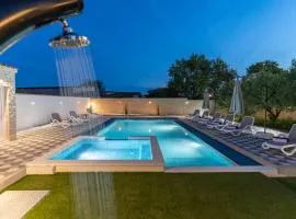 Apartman Strmota s bazenom
