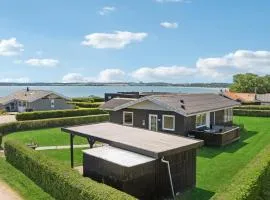 Cozy Home In Juelsminde With House Sea View