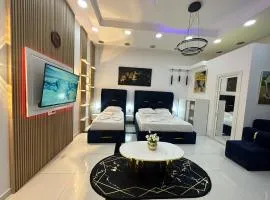 ESTO's Apartament near Tirana Airport 1 - Self CheckIN -Netflix - FREE Parking