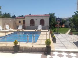 Villa Naima，位于拉腊什的度假屋